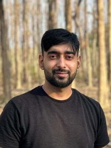 Hitesh, MoveU yoga expert